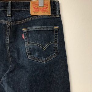 Levi’s Red Tag 541 Dark Wash Denim Jeans